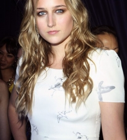 leeleesobieski redcarpet cleavage blonde 02